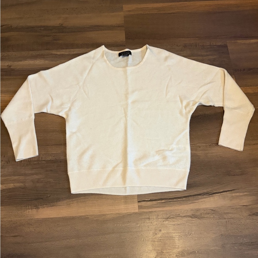 Tahari Cream Long Sleeve Top